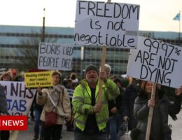Covid: Anti-vax protesters disrupt Milton Keynes NHS test centre