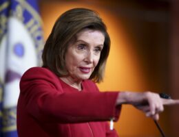 There's a Reason Pelosi Doesn't Want Stock Restrictions on Lawmakers