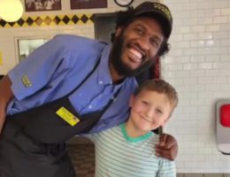 8-Year-Old Starts $5,000 Fundraiser for Favorite Waiter’s Family, Zooms Past Goal After Heartwarming Story Goes Viral