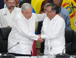 Colombian President Petro Calls the Drug War a Genocide in Meeting with AMLO