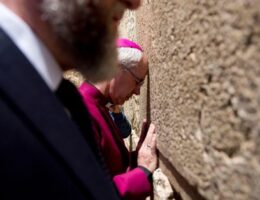 Embrace complexity, urges Archbishop Welby in Middle East lecture