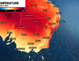 'Heat engine' could deliver record-hot grand final weekend, and revive fire threat